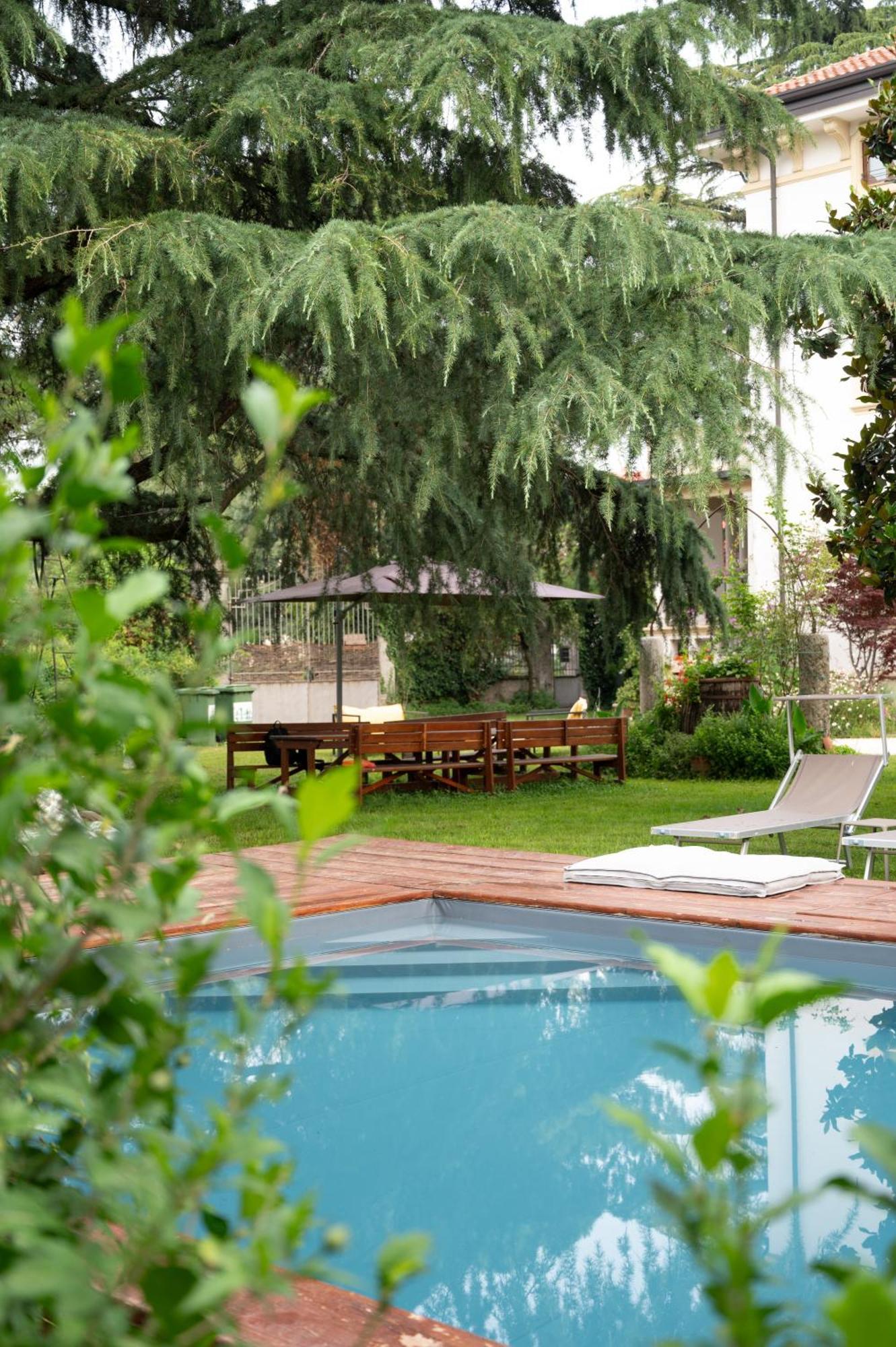 Il Bozzolo Eco Boutique Apartments Valeggio sul Mincio Exterior photo