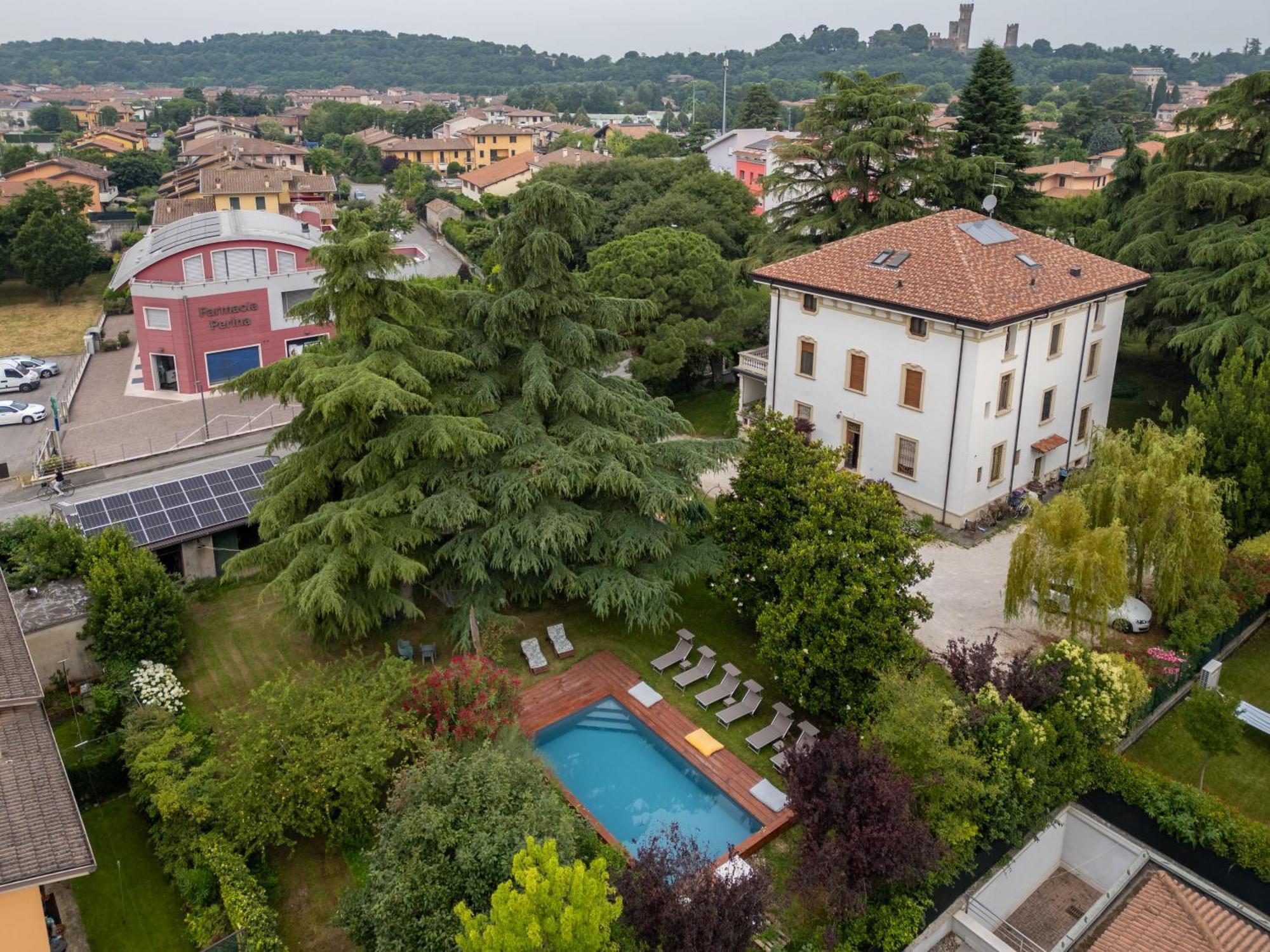 Il Bozzolo Eco Boutique Apartments Valeggio sul Mincio Exterior photo