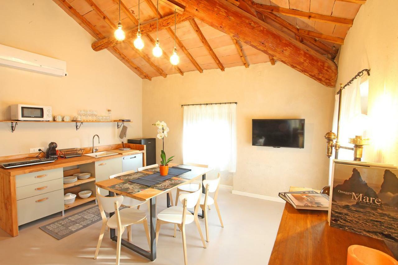 Il Bozzolo Eco Boutique Apartments Valeggio sul Mincio Exterior photo